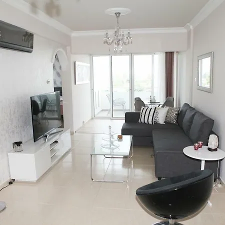 Appartement Royal Coast Larnaca